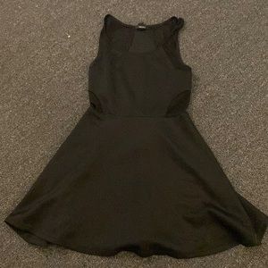 A black dress forever 21 size small